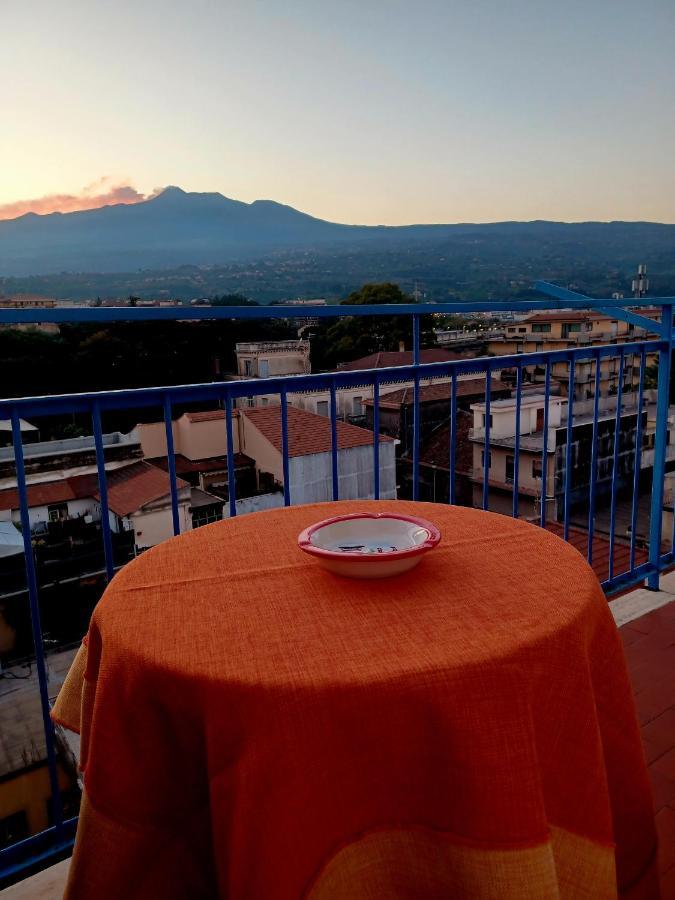 Casa Donna Rosaria Tra Etna E Taormina Apartment Рипосто Екстериор снимка