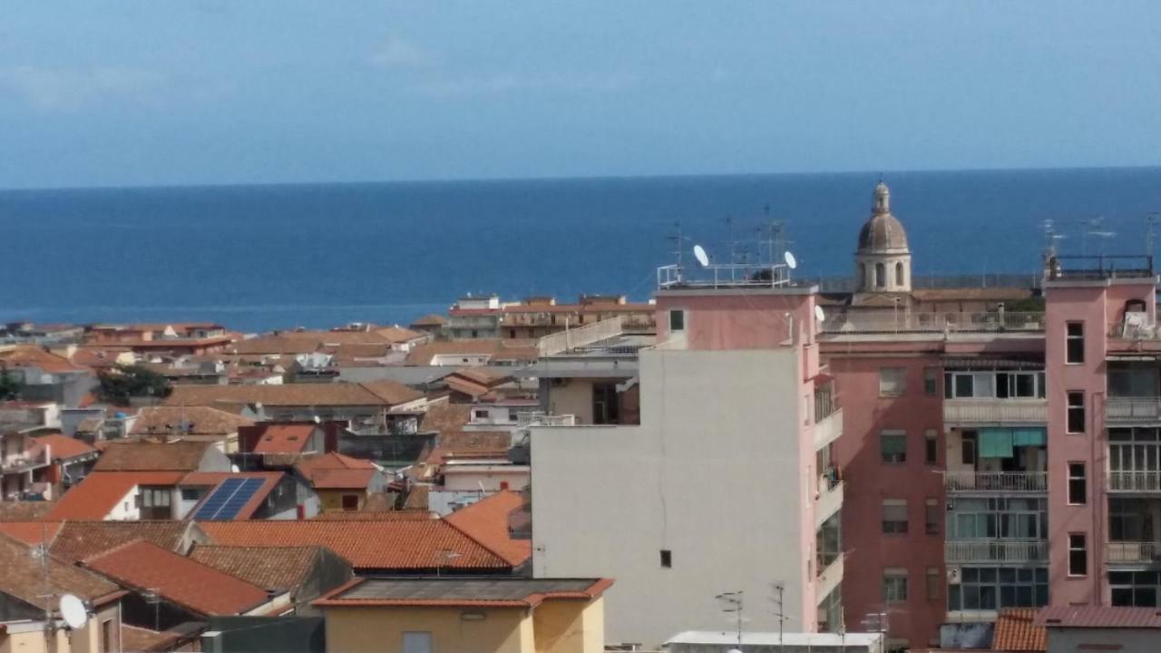 Casa Donna Rosaria Tra Etna E Taormina Apartment Рипосто Екстериор снимка