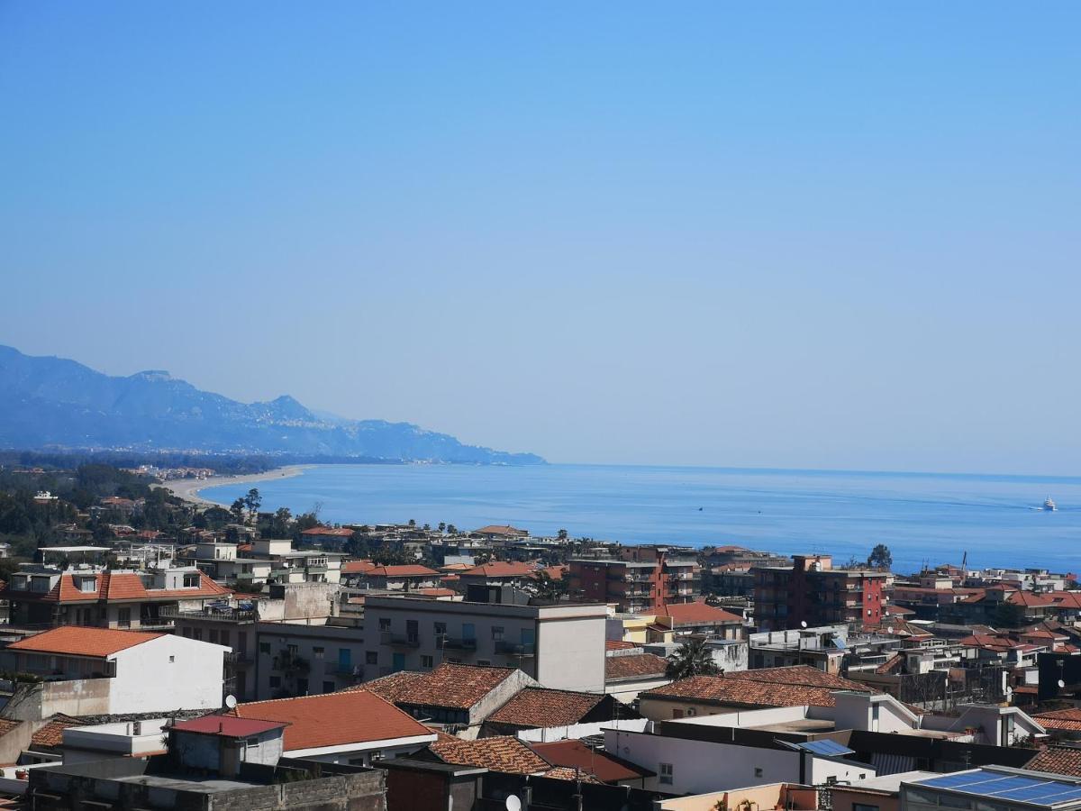 Casa Donna Rosaria Tra Etna E Taormina Apartment Рипосто Екстериор снимка